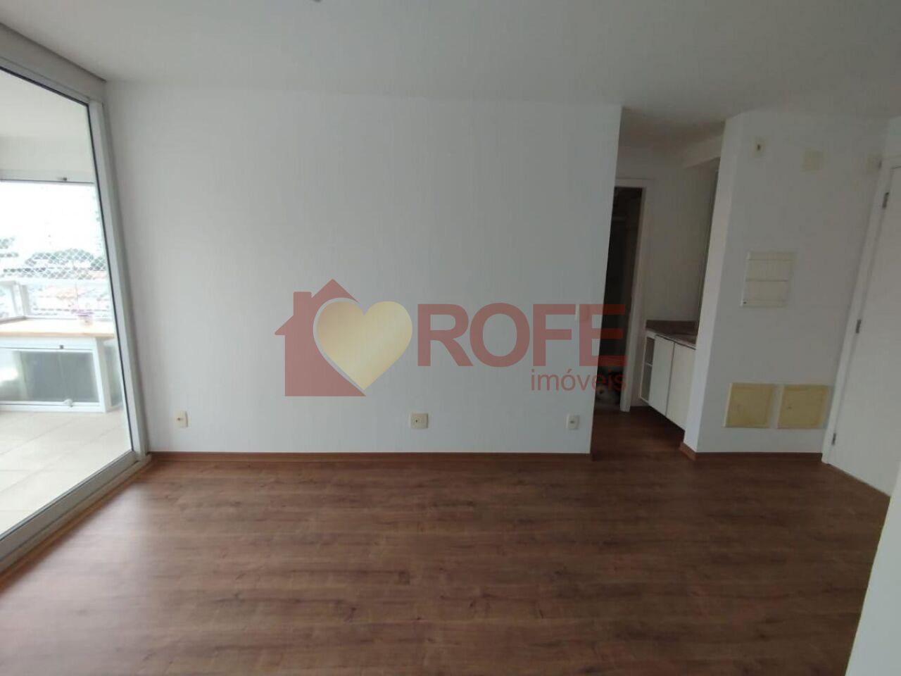 Foto 8 - RF49438