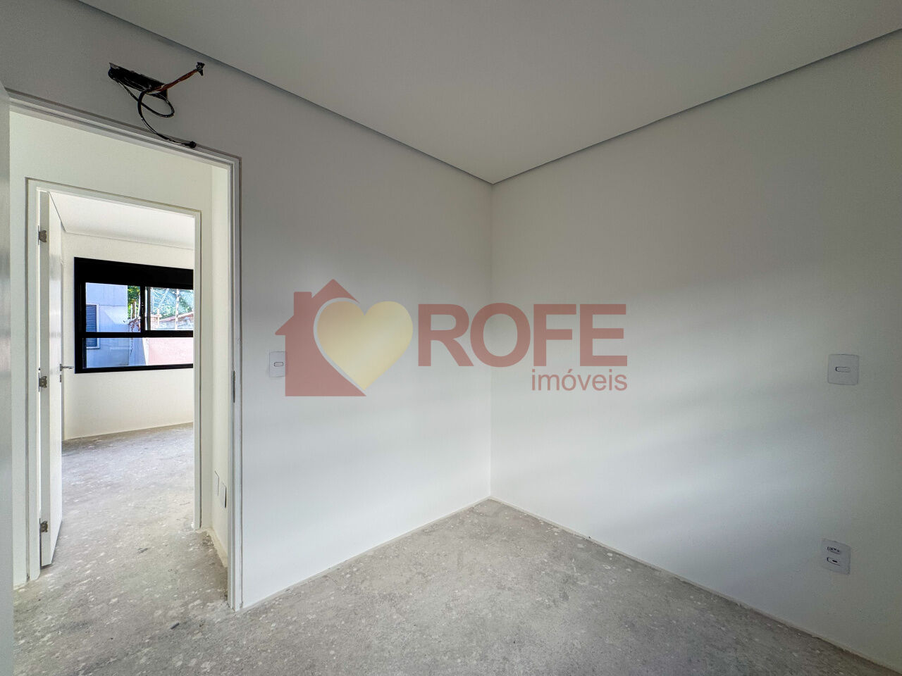 Foto 4 - RF49470