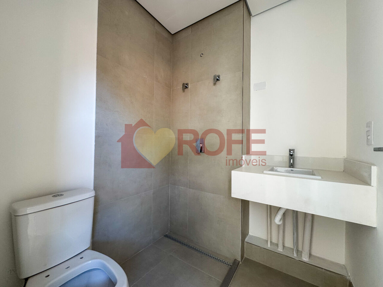 Foto 6 - RF49470