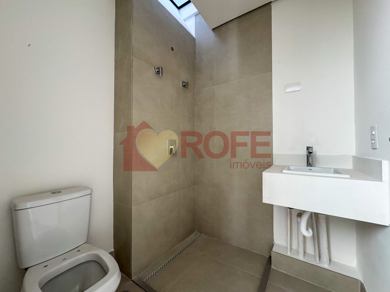 Foto 9 - RF49471