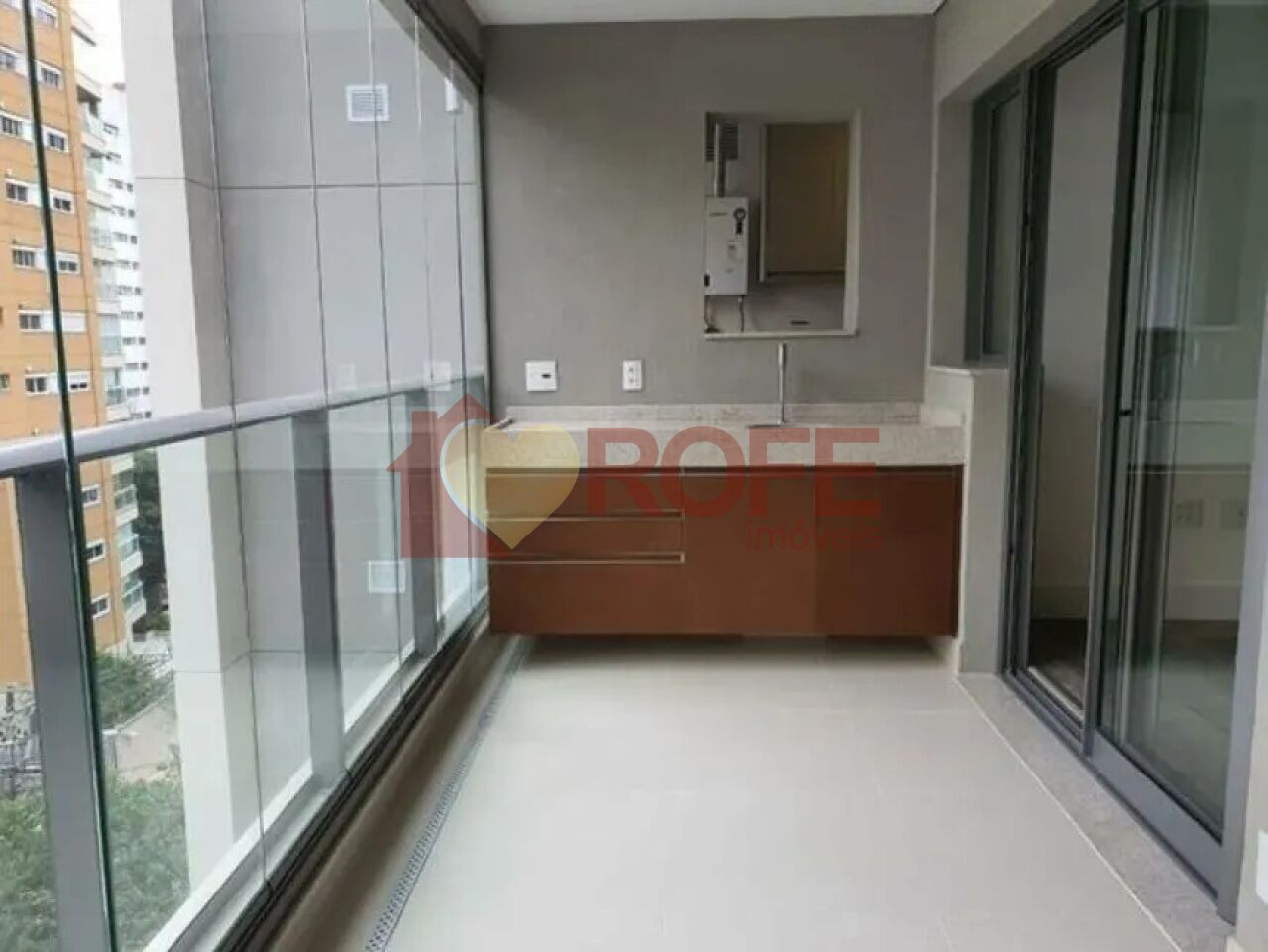 Foto 3 - RF49491
