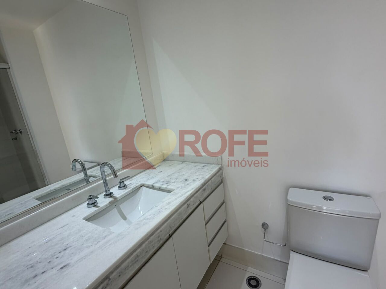 Foto 15 - RF49491