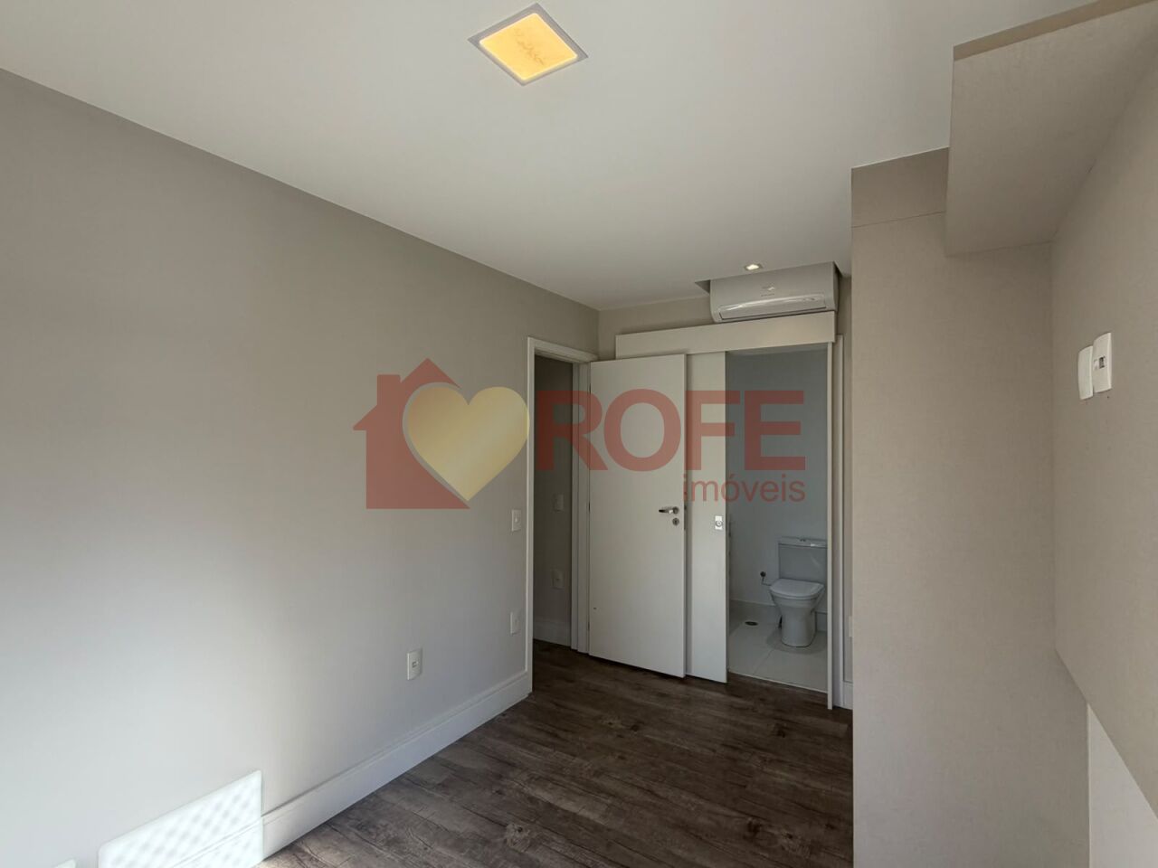 Foto 8 - RF49491