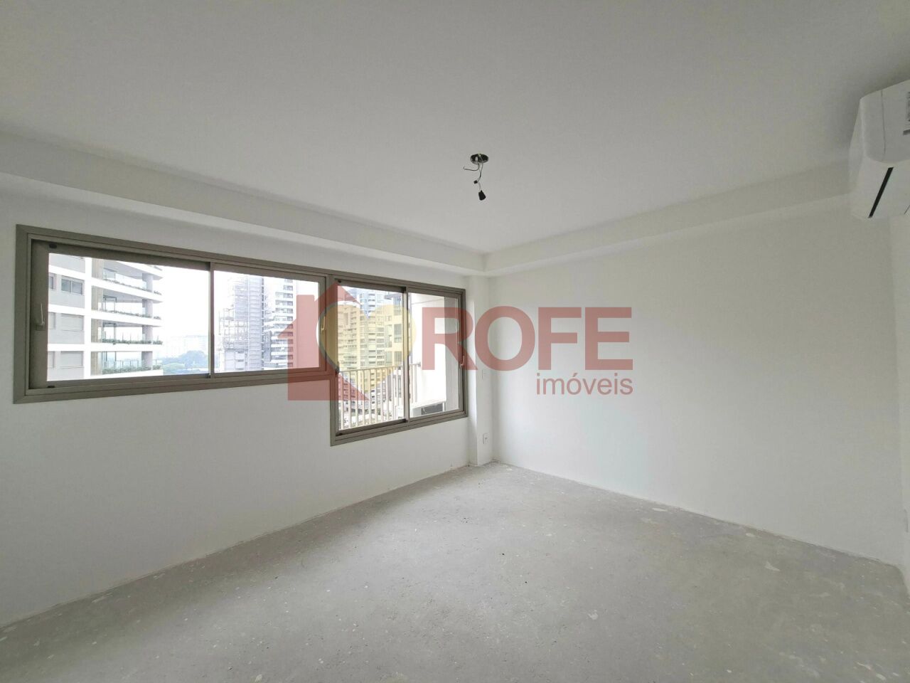 Foto 2 - RF49506