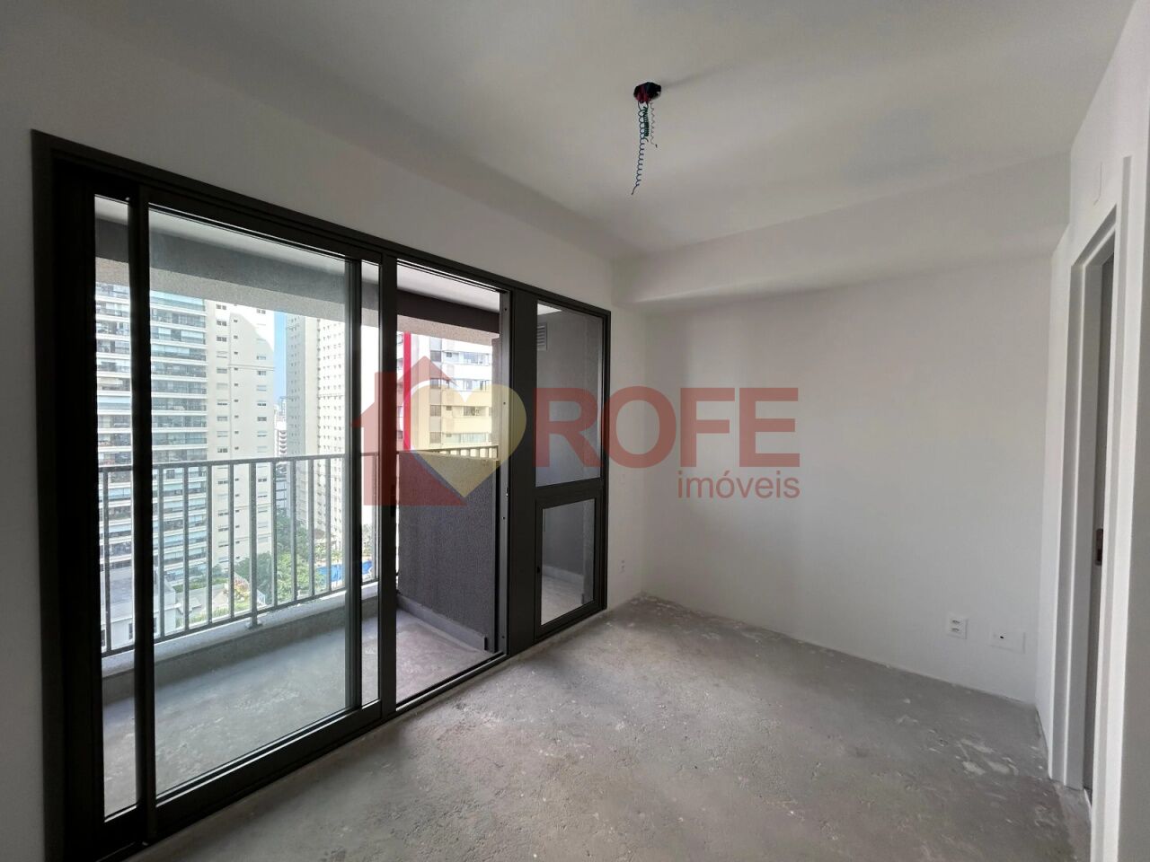 Foto 4 - RF49513