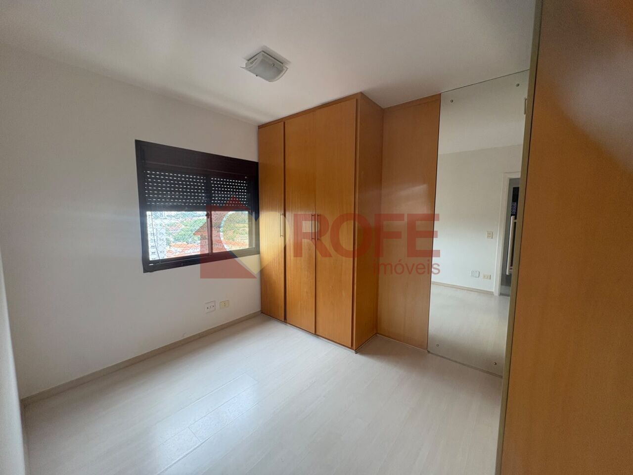 Foto 13 - RF49537