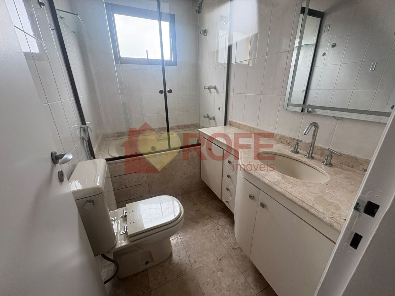Foto 16 - RF49537