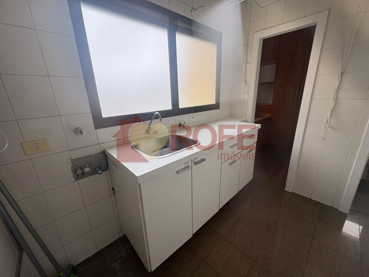 Foto 17 - RF49537