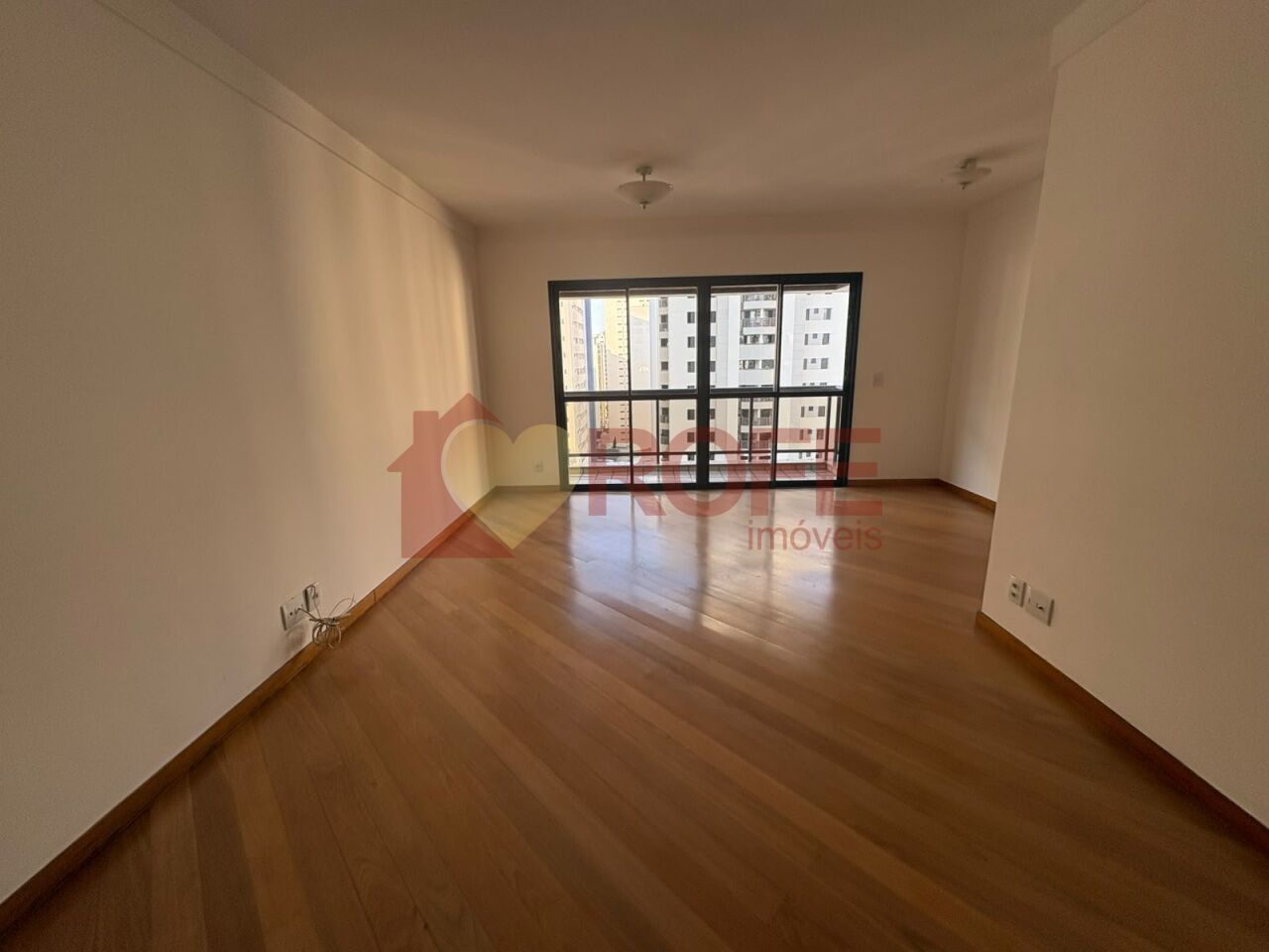 Foto 13 - RF49540