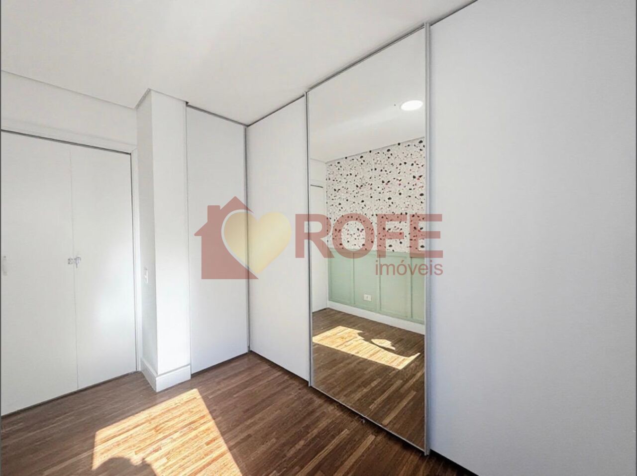 Foto 14 - RF49572