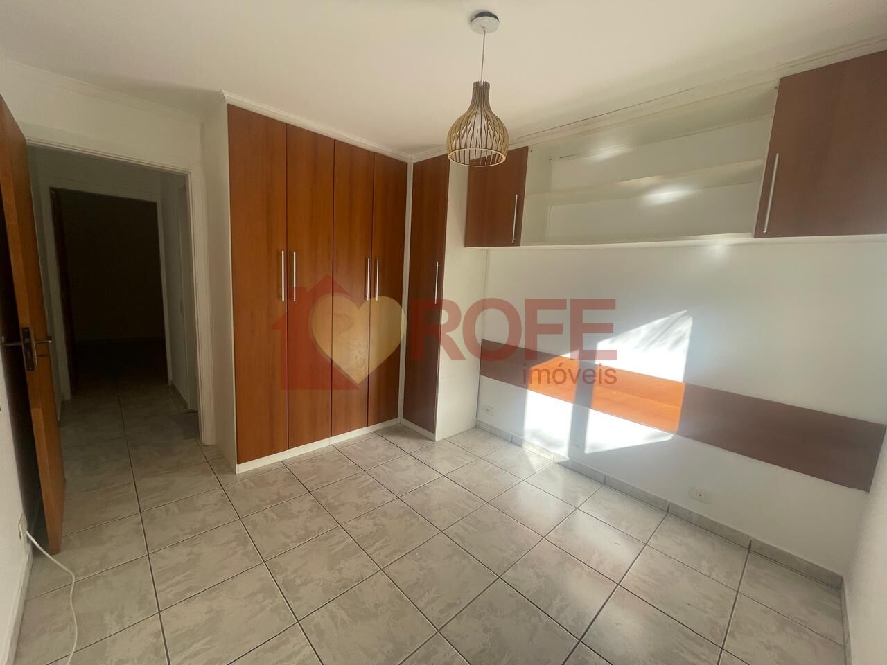 Foto 10 - RF49591