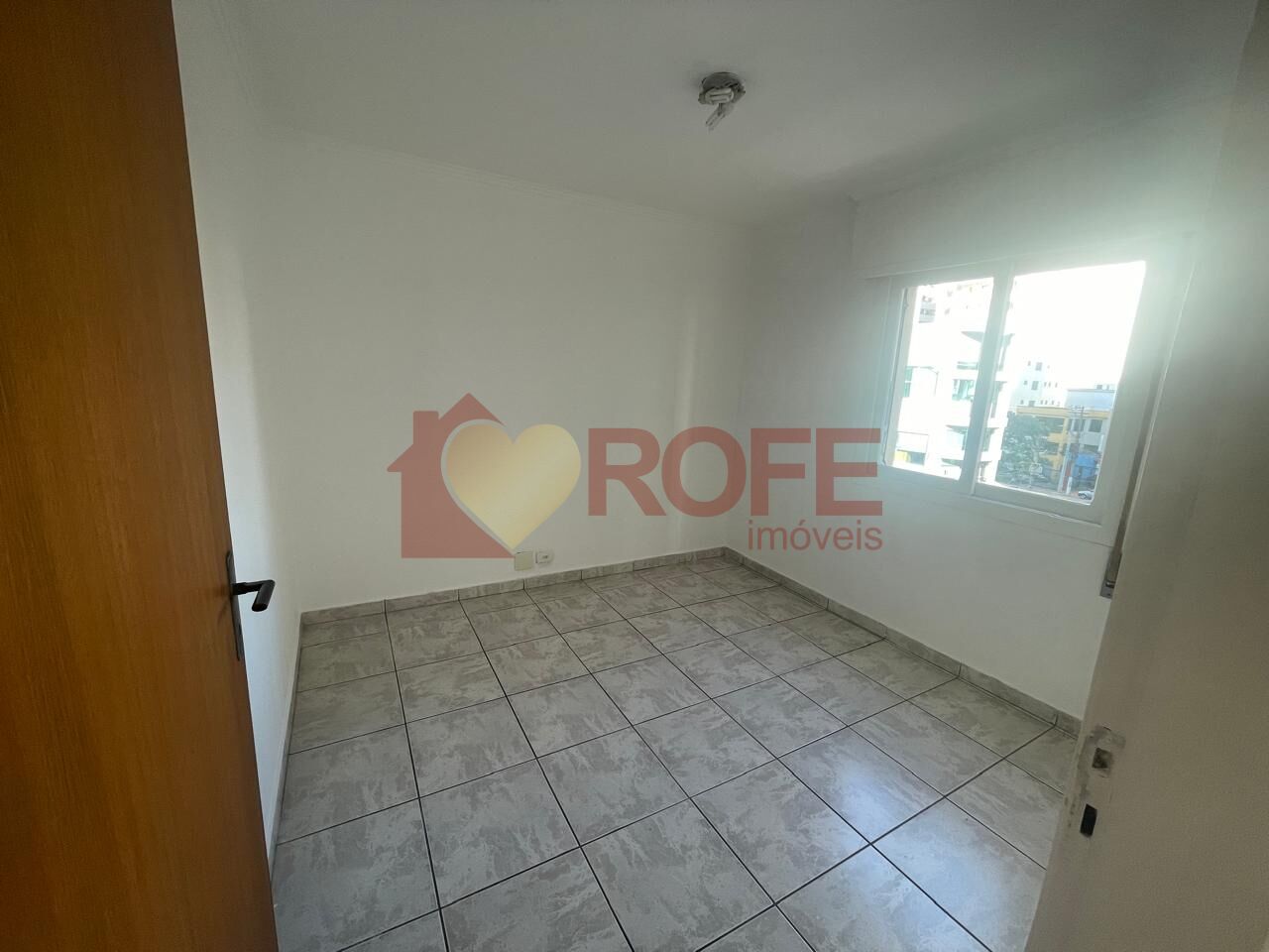Foto 11 - RF49591