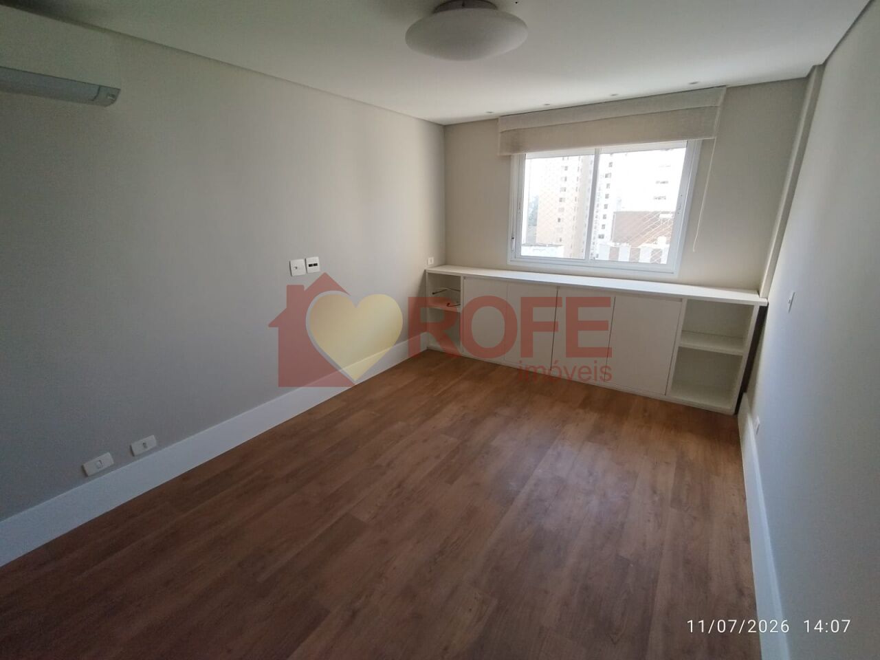 Foto 12 - RF49593