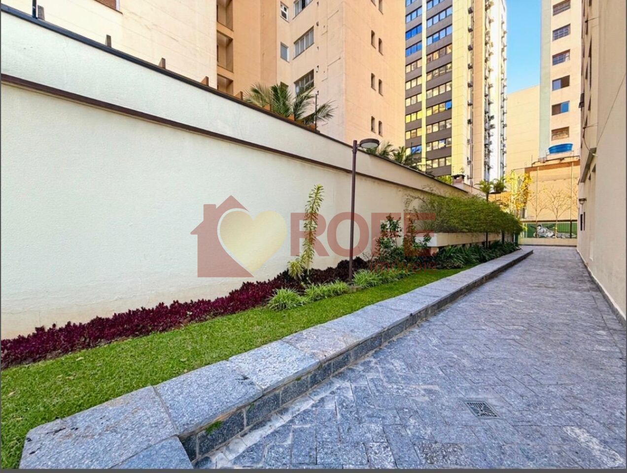 Foto 31 - RF49596