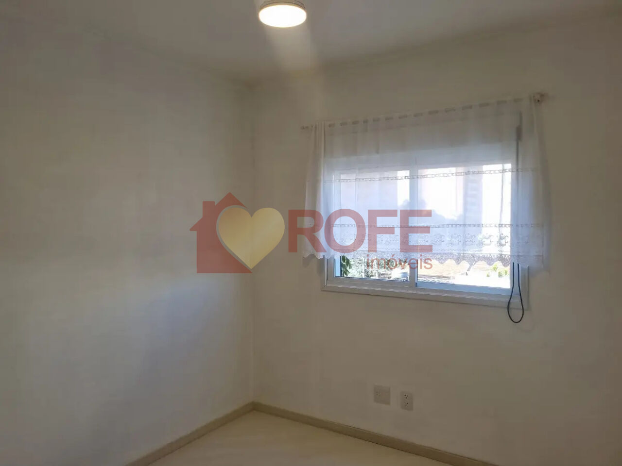 Foto 16 - RF49631
