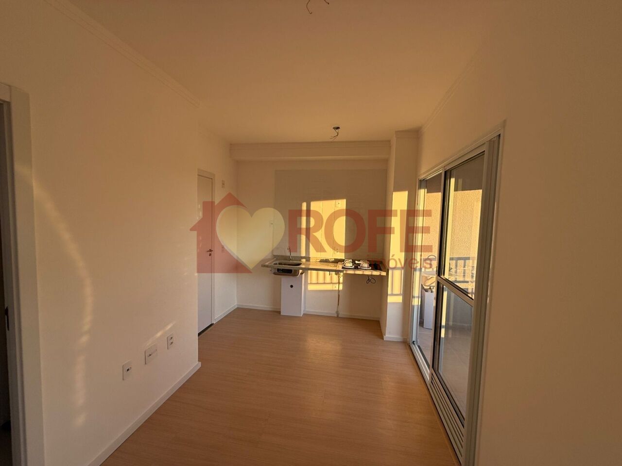 Foto 5 - RF49637
