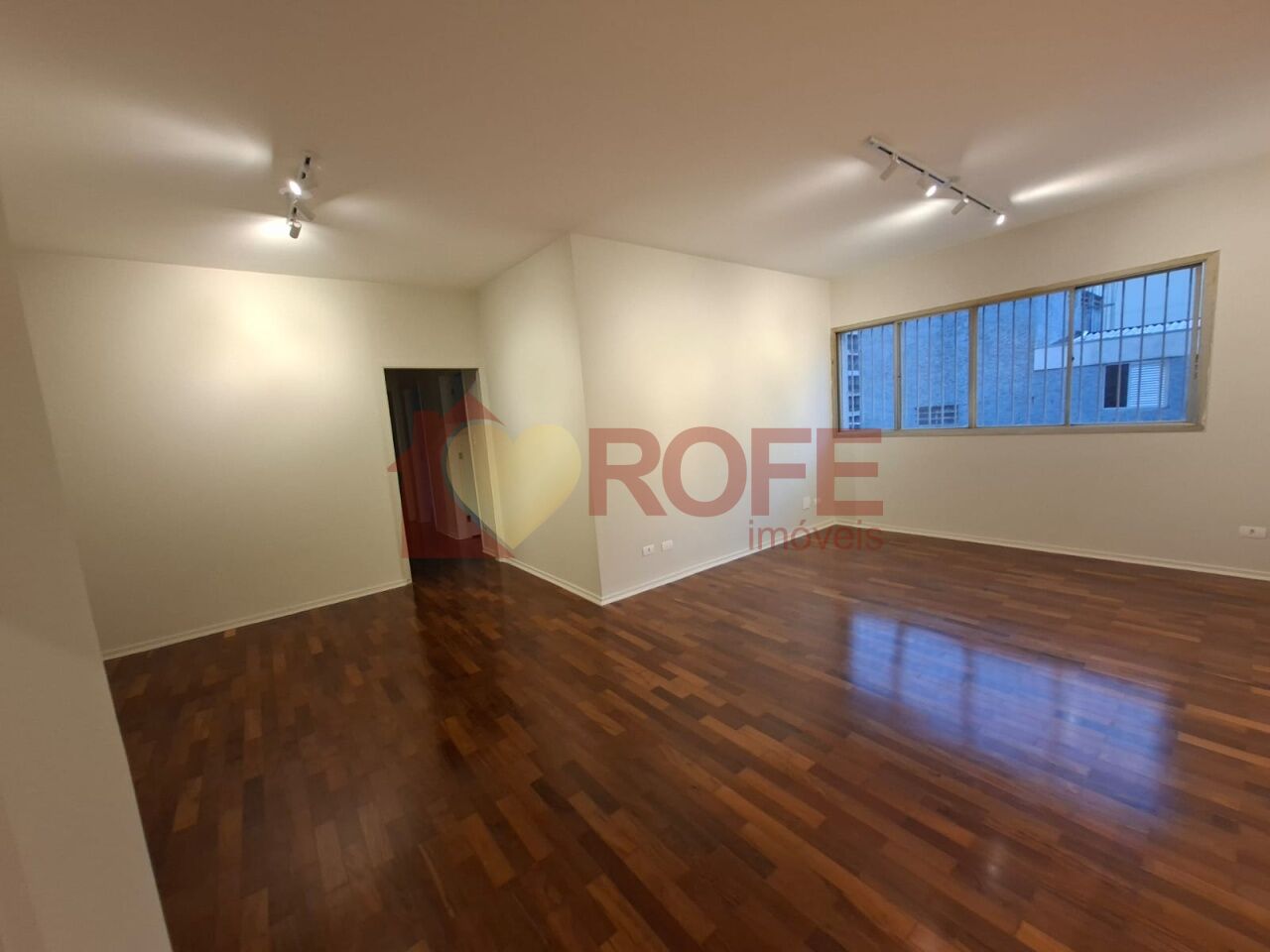 Foto 4 - RF49639
