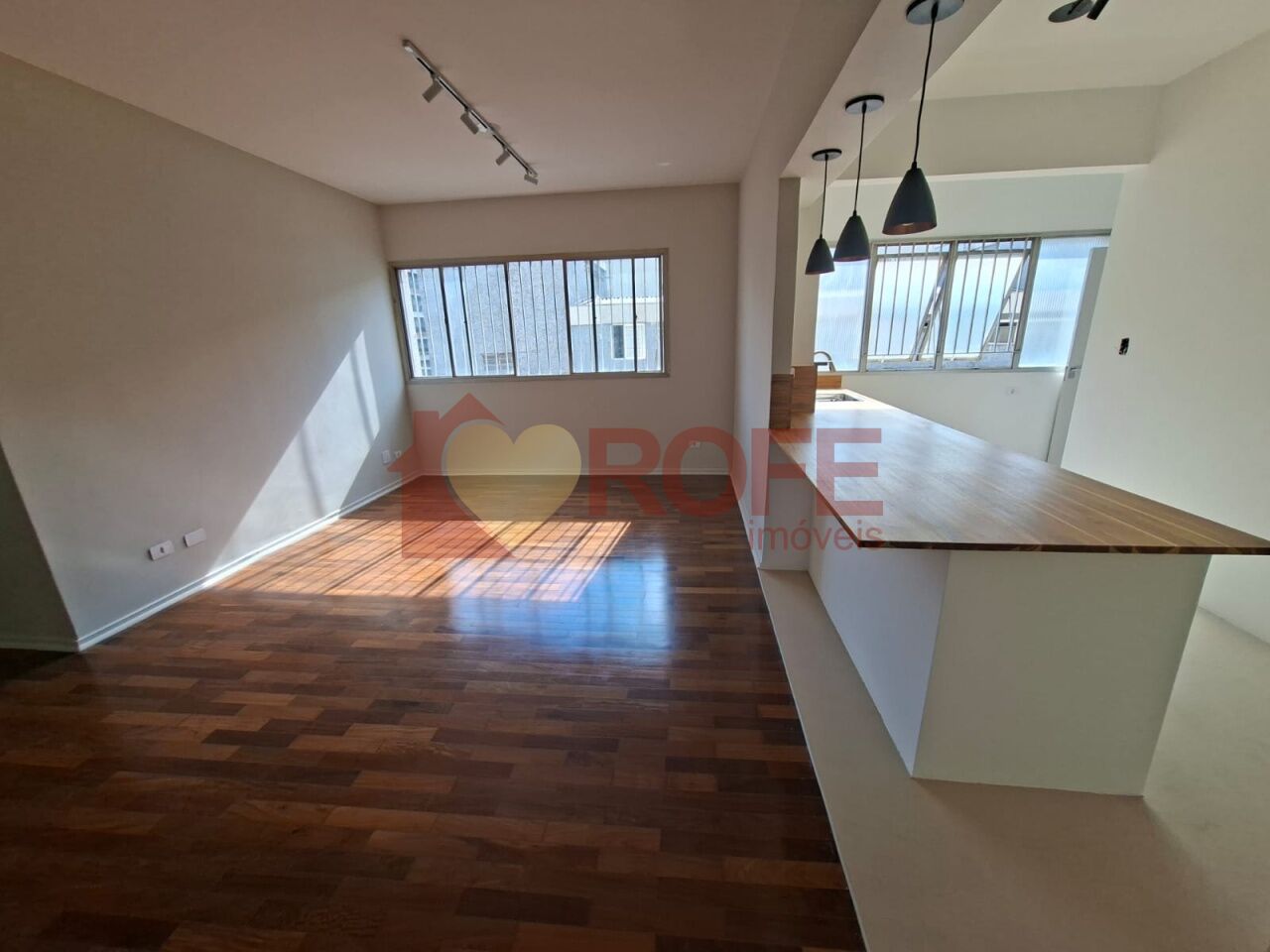 Foto 2 - RF49639