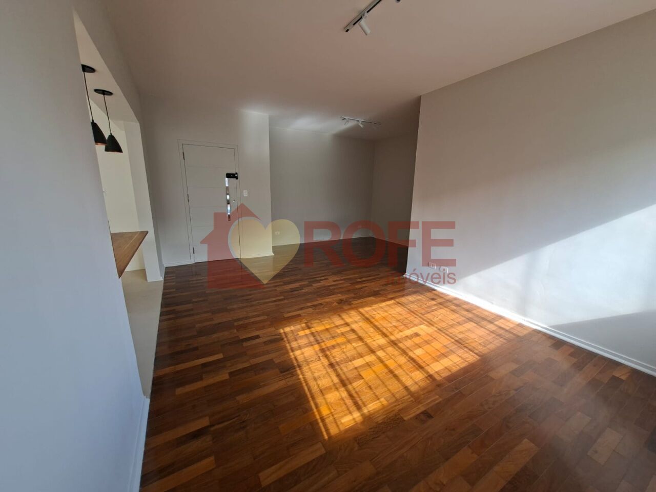 Foto 8 - RF49639