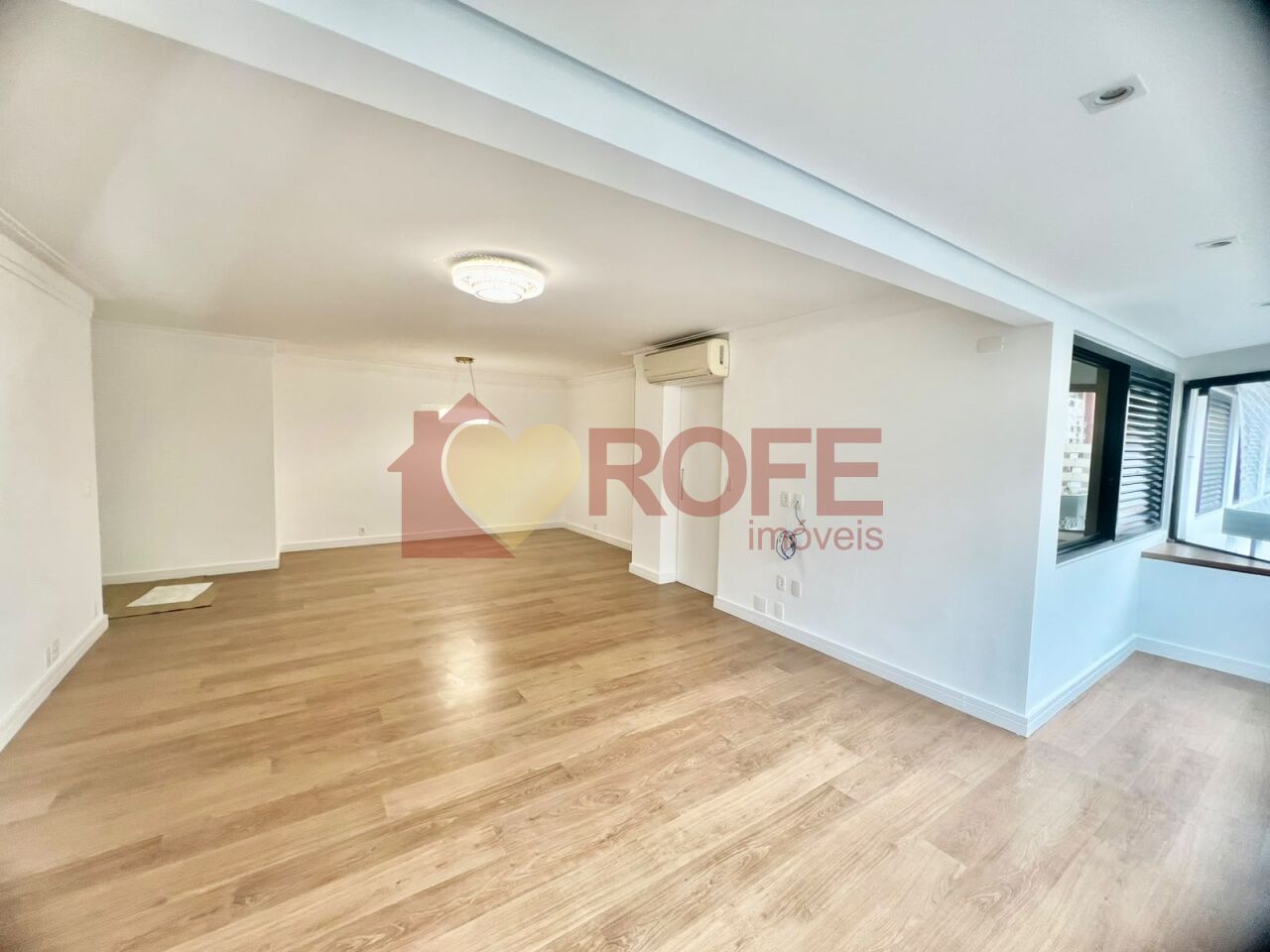 Foto 2 - RF49649