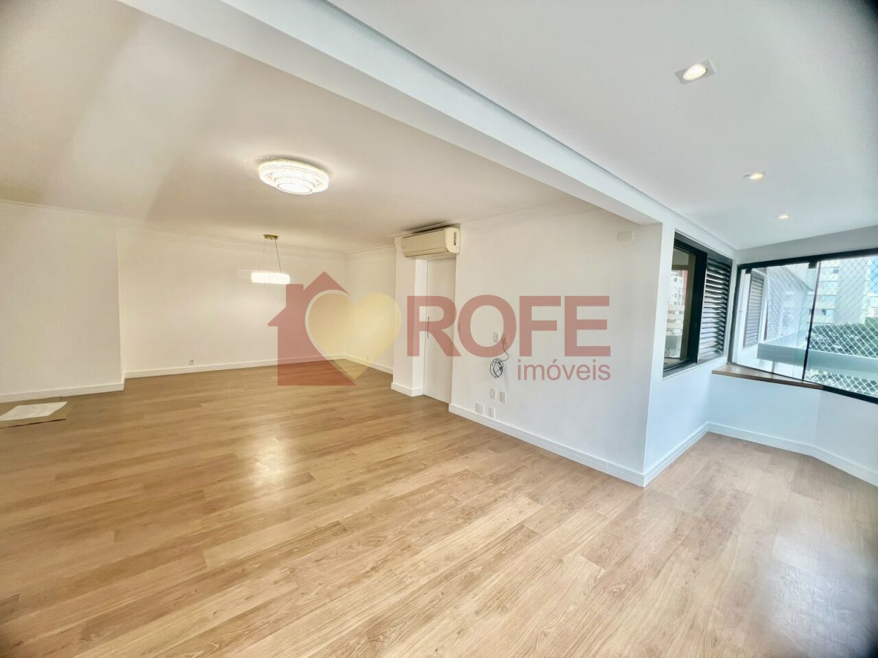 Foto 5 - RF49649