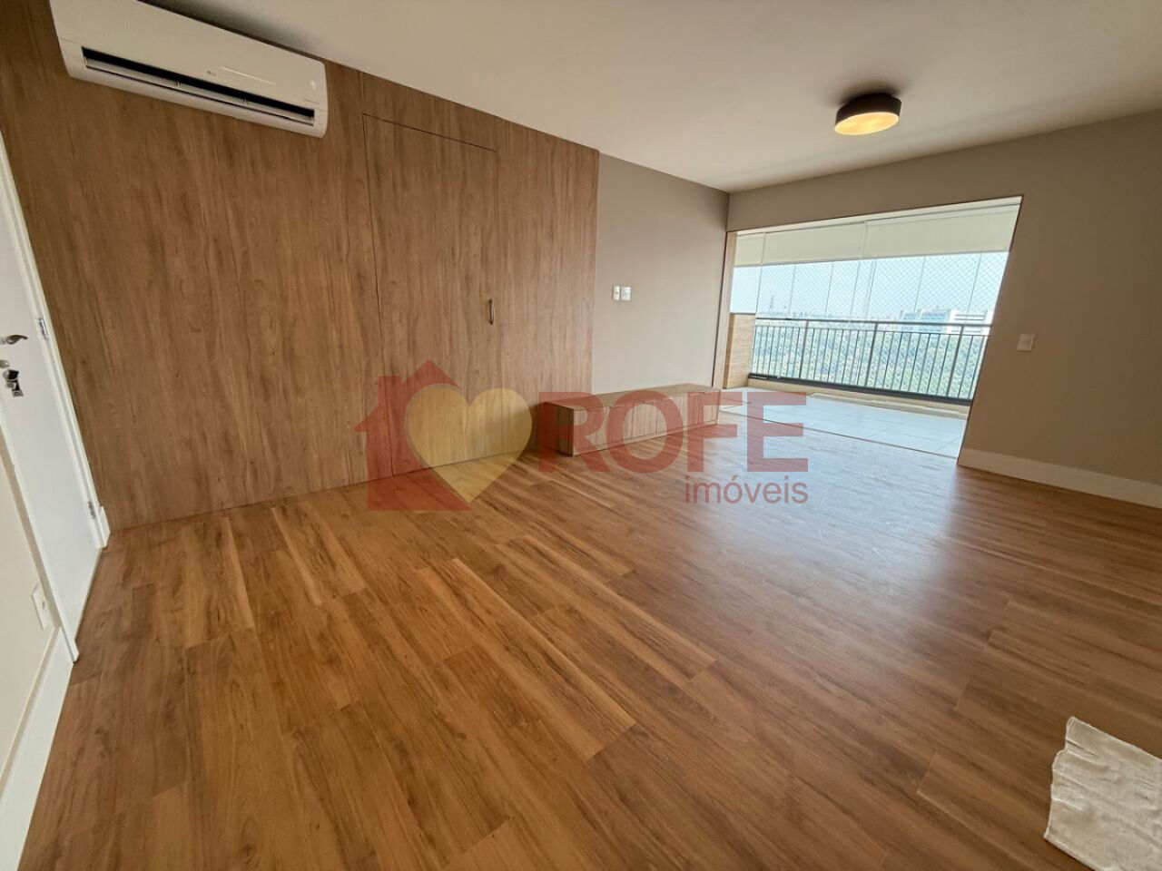 Foto 4 - RF49676