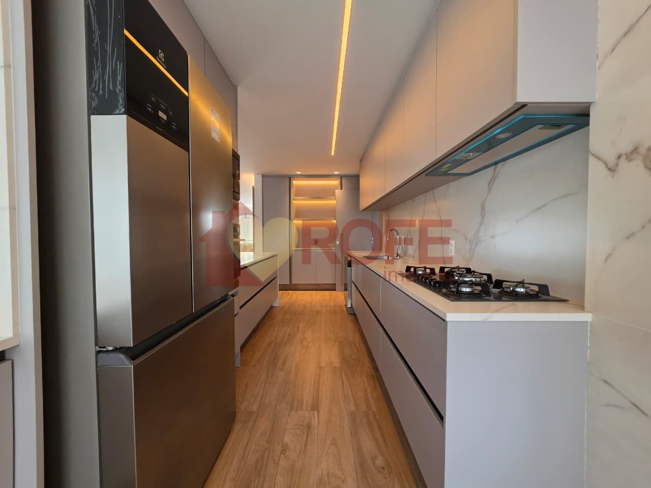 Foto 13 - RF49681