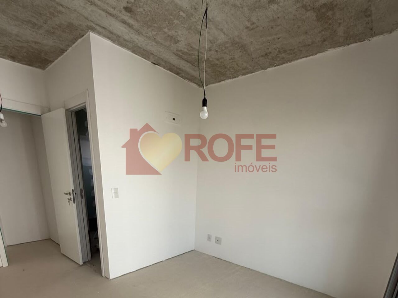 Foto 5 - RF49694