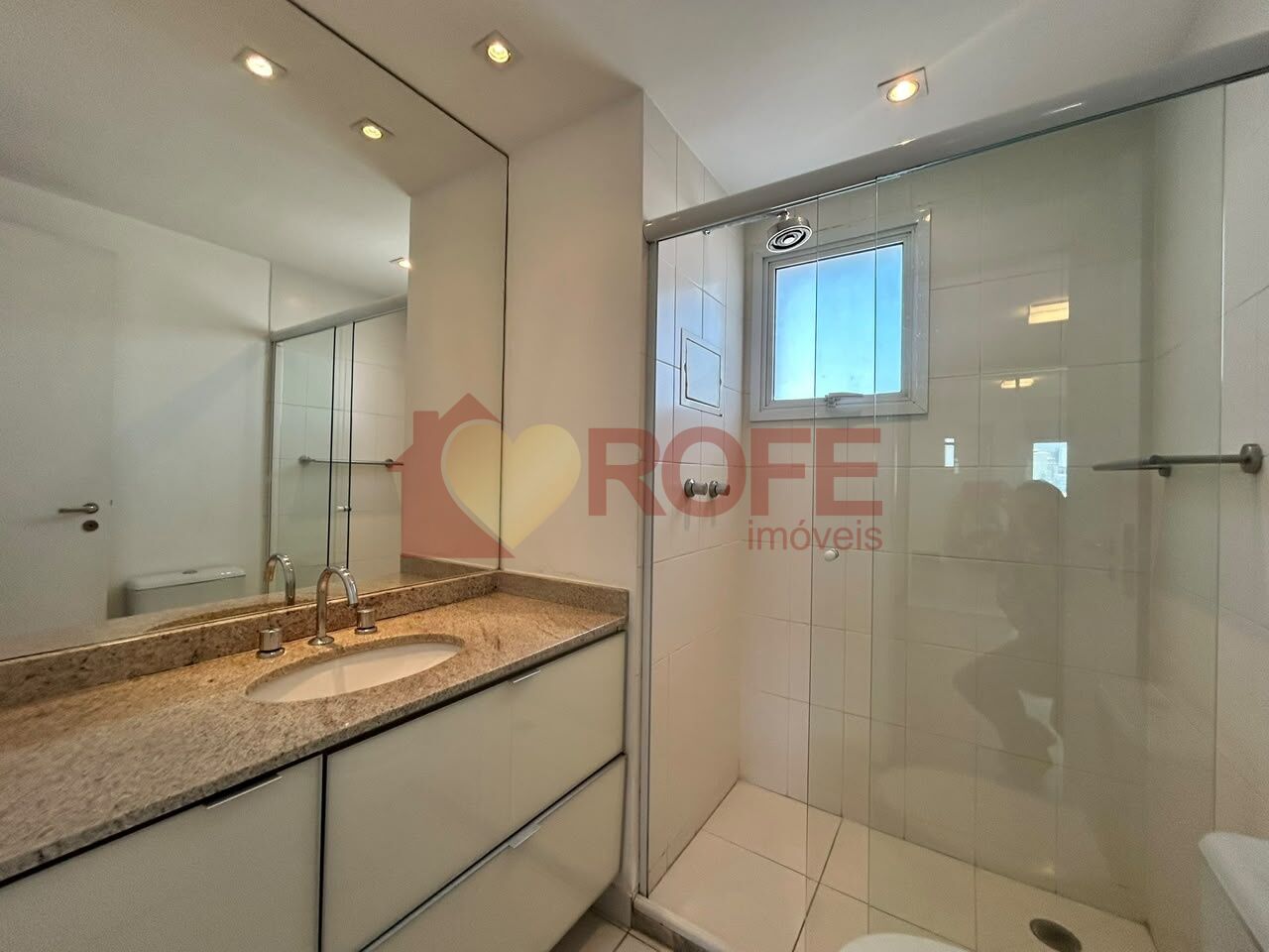 Foto 15 - RF49701