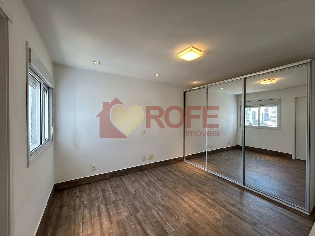 Foto 19 - RF49701
