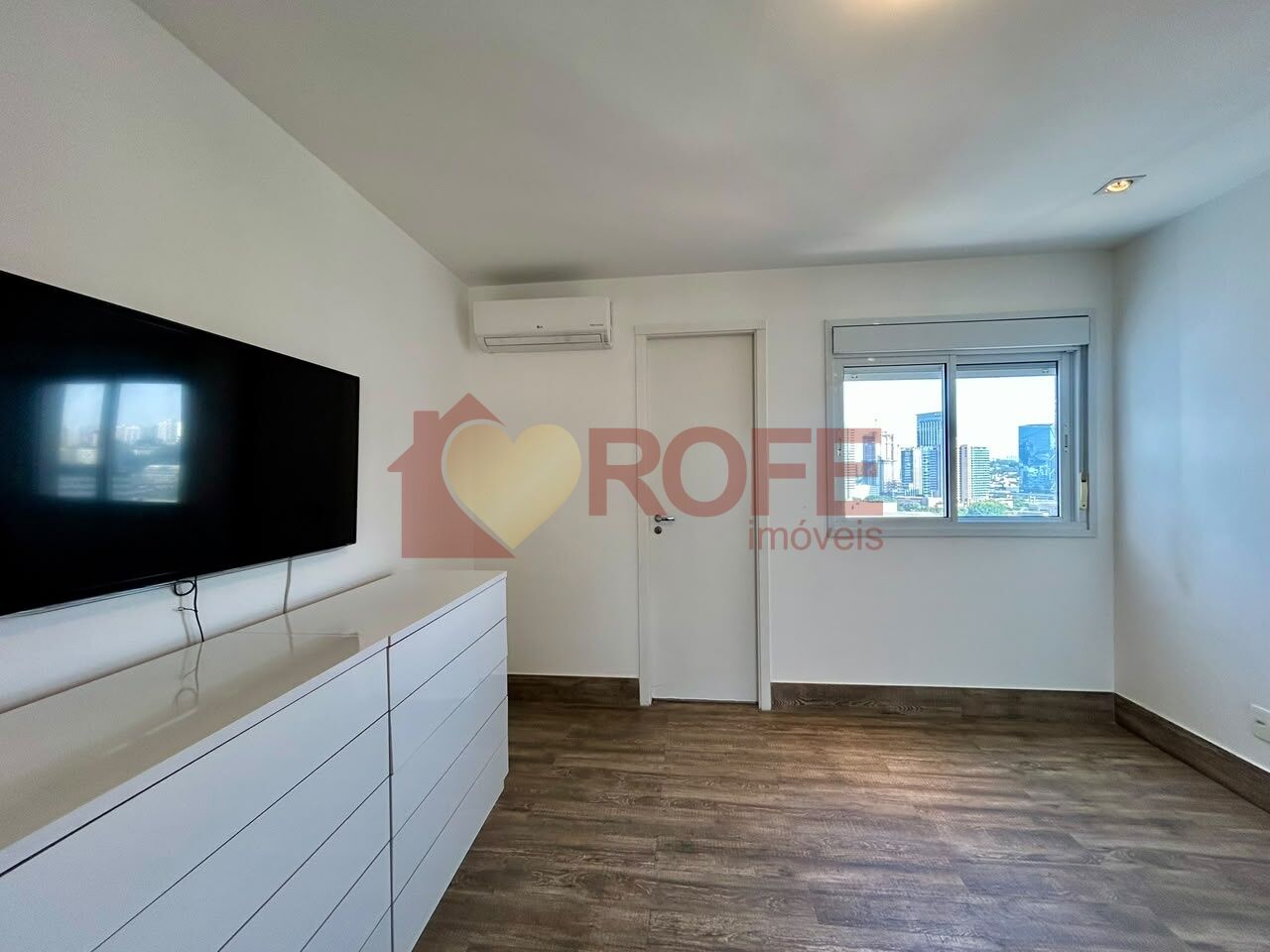 Foto 28 - RF49701