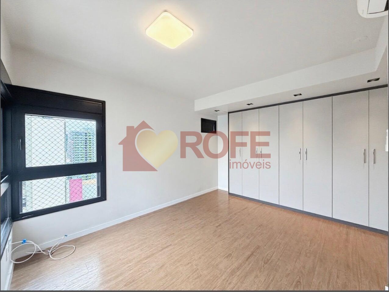 Foto 8 - RF49716