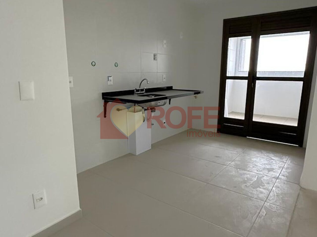 Foto 4 - RF49784