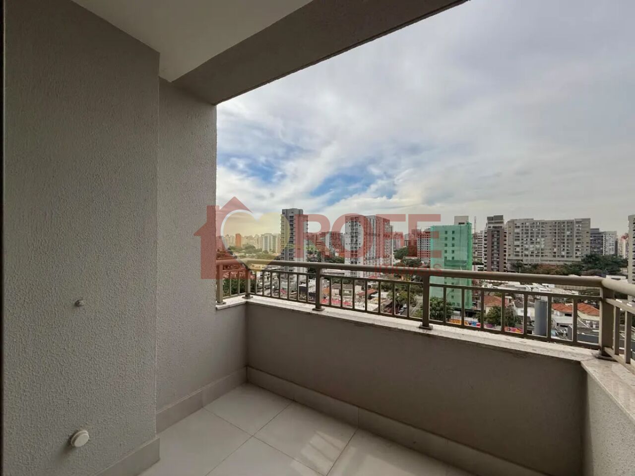 Foto 5 - RF49818