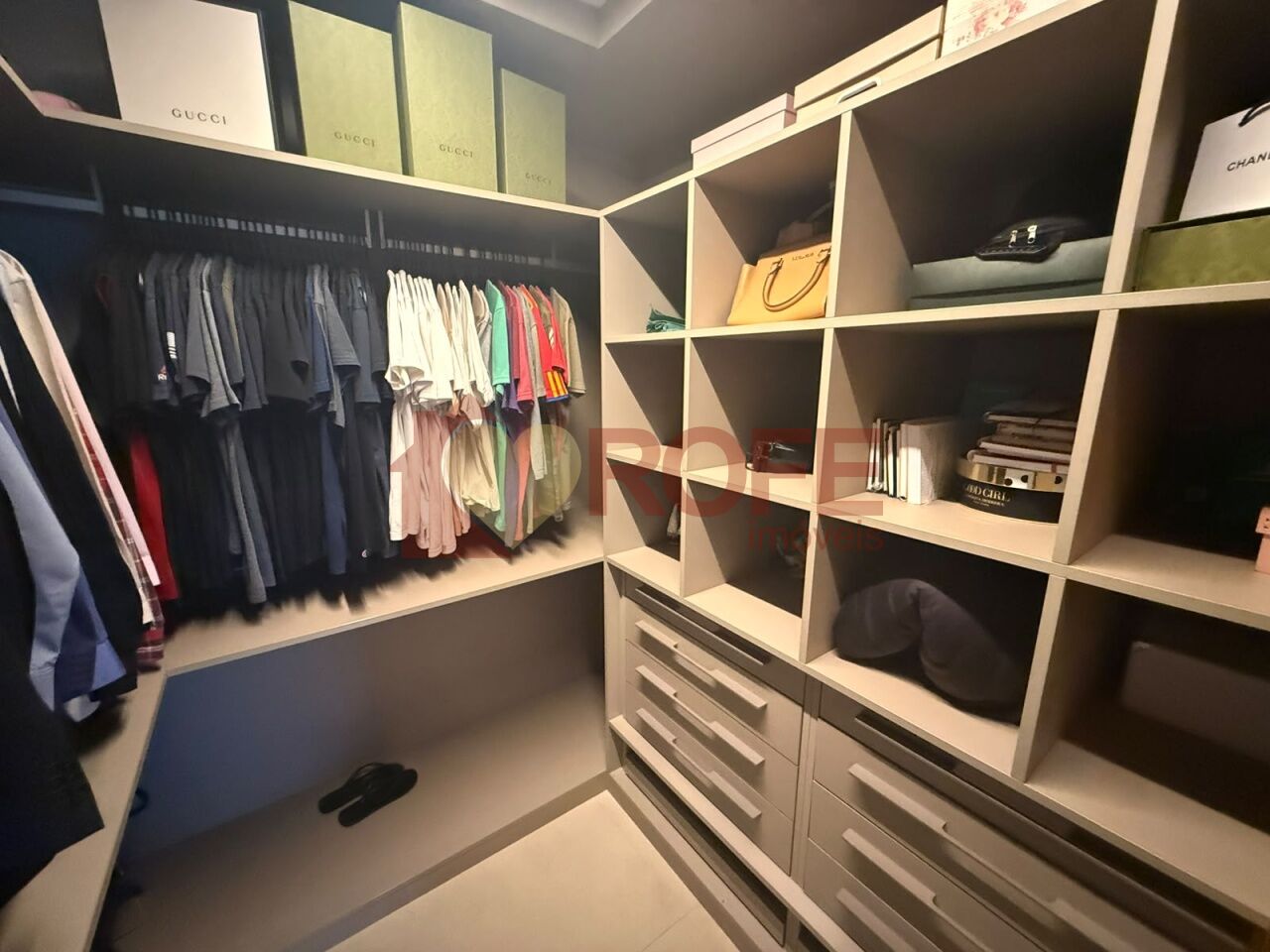 Foto 15 - RF49821
