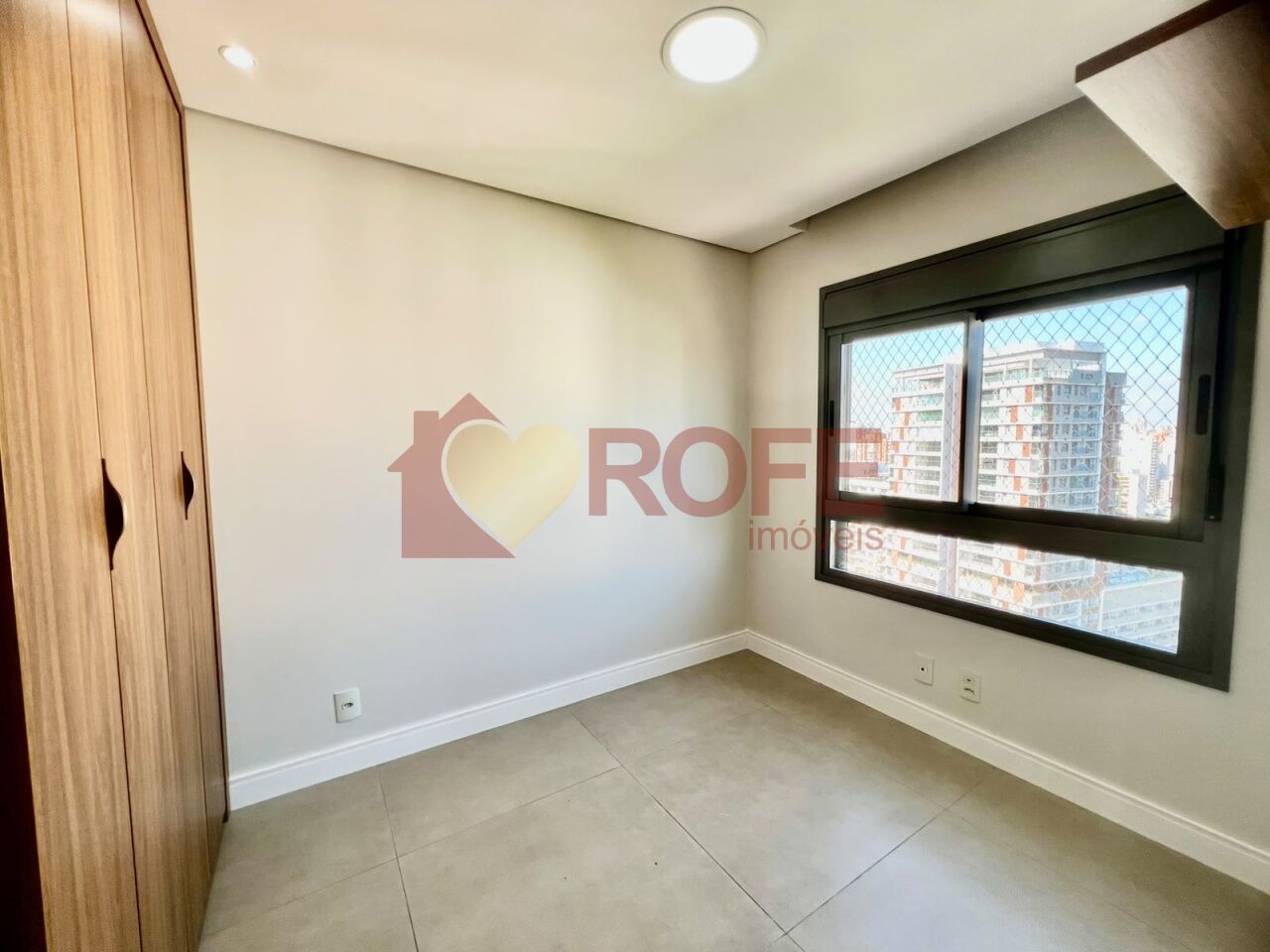 Foto 12 - RF49828