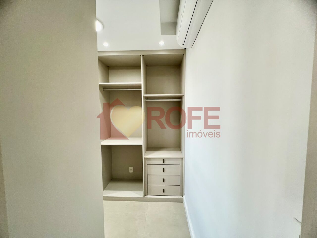 Foto 25 - RF49828