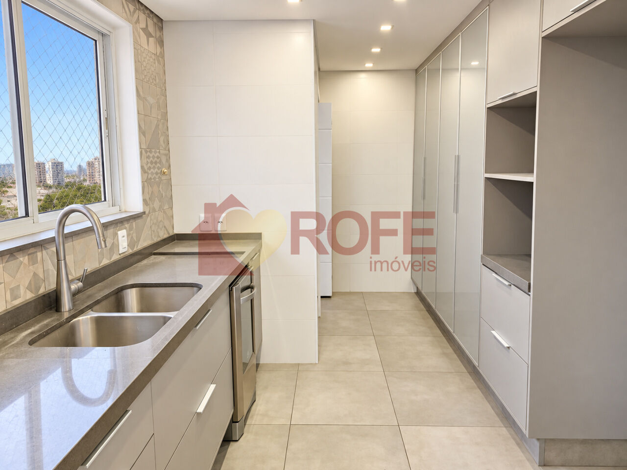 Foto 10 - RF49854