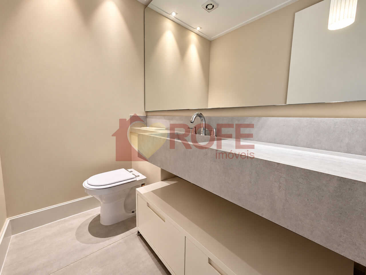 Foto 15 - RF49854