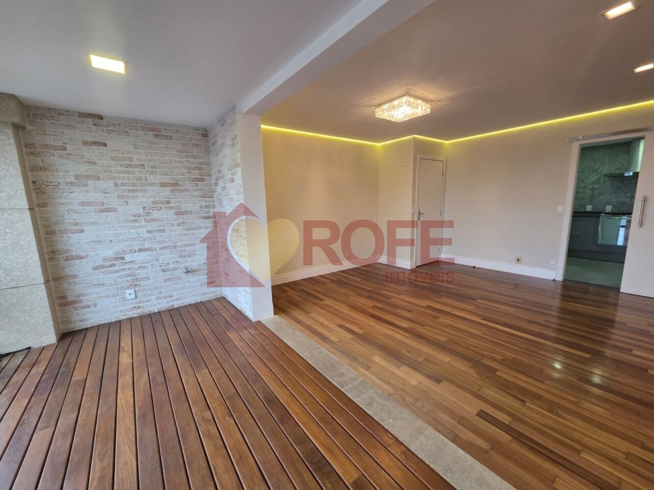 Foto 6 - RF49854