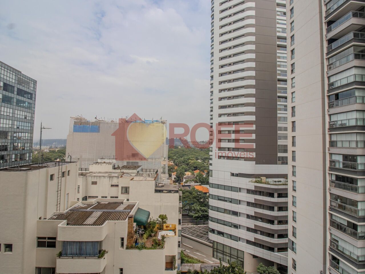 Foto 8 - RF49857