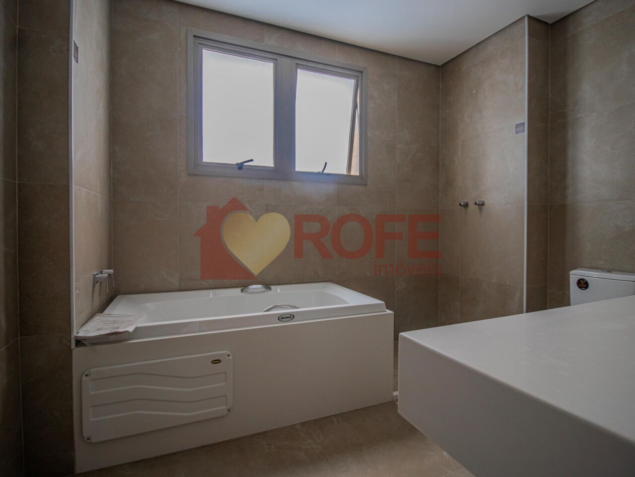 Foto 15 - RF49857
