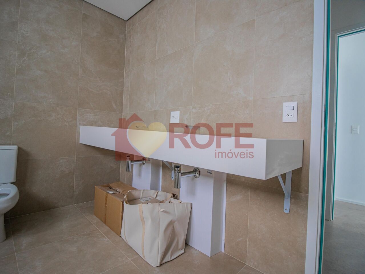 Foto 17 - RF49857