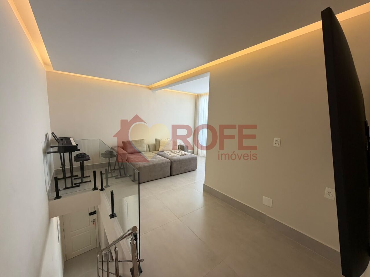 Foto 13 - RF49870