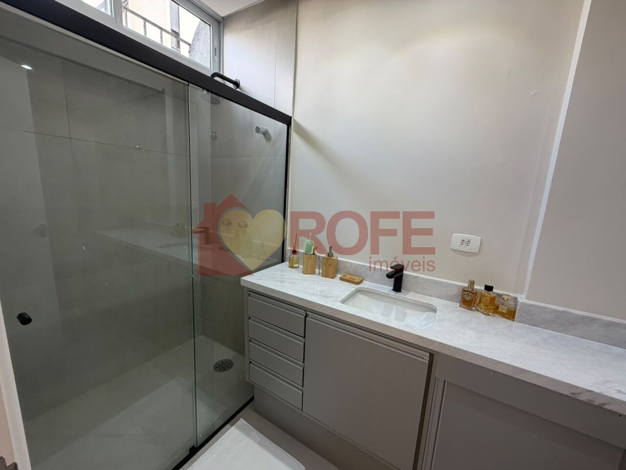 Foto 23 - RF49870