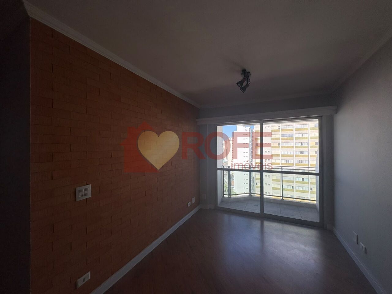 Foto 5 - RF49884