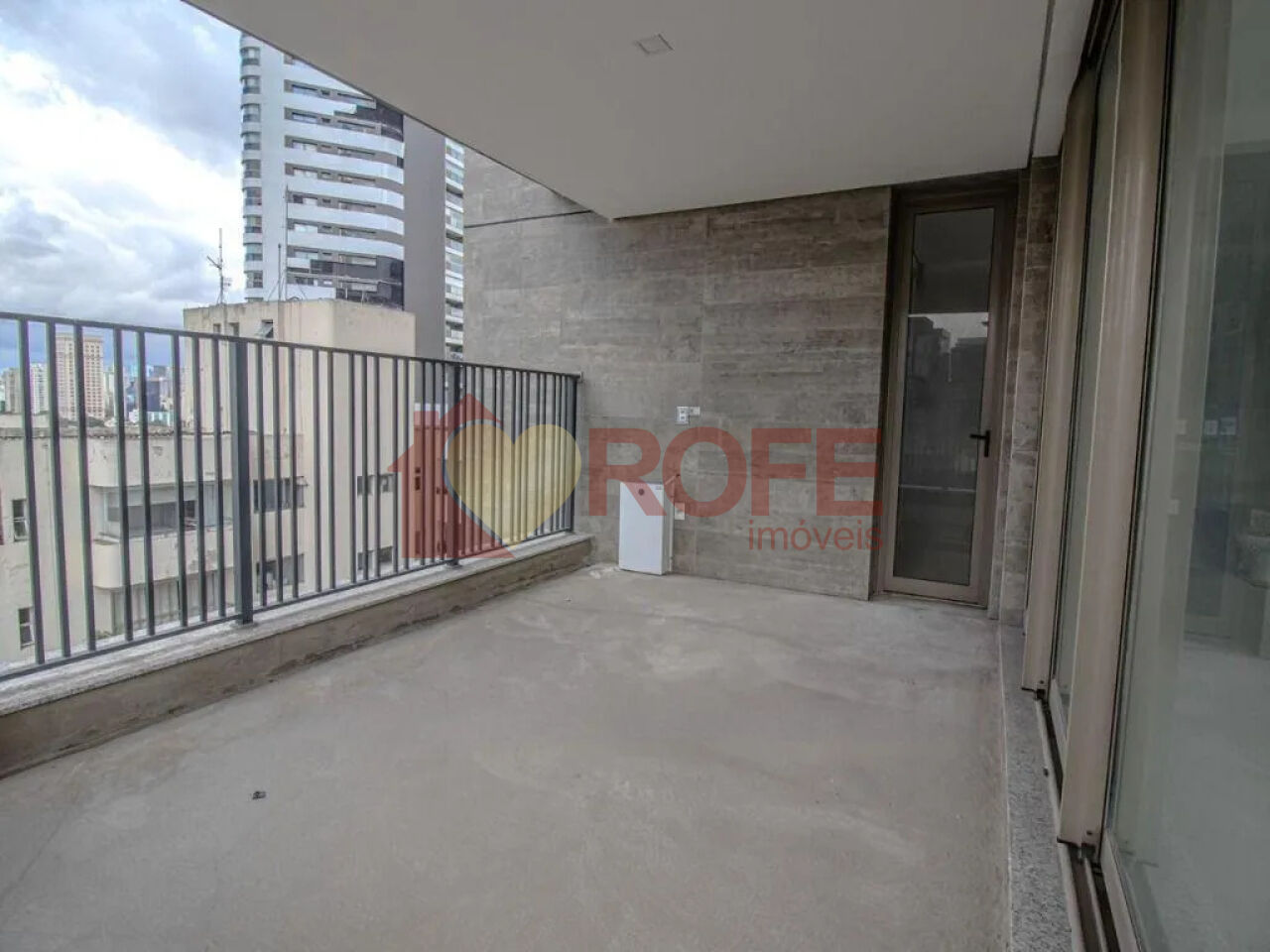 Foto 6 - RF49946