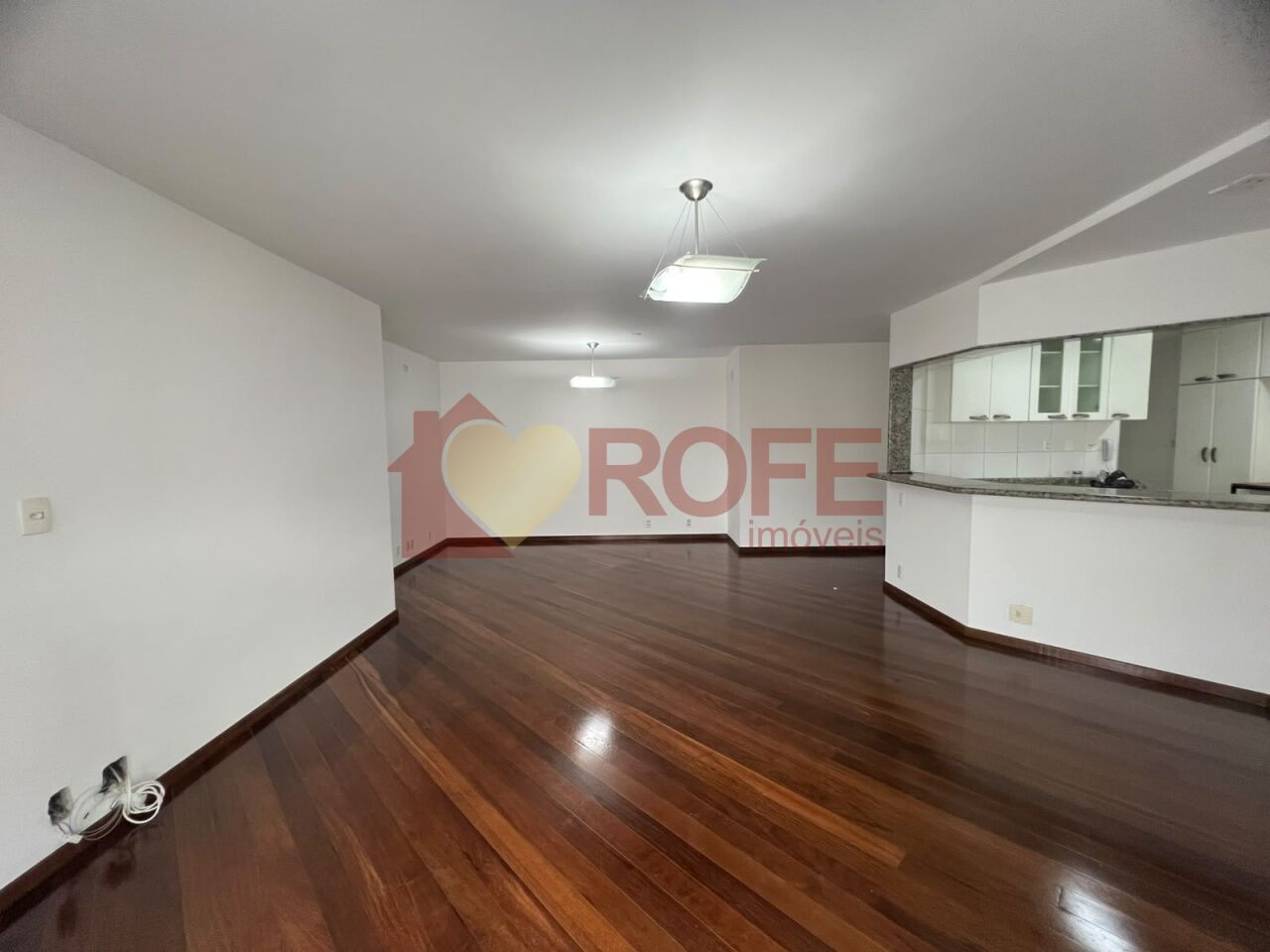 Foto 5 - RF49957