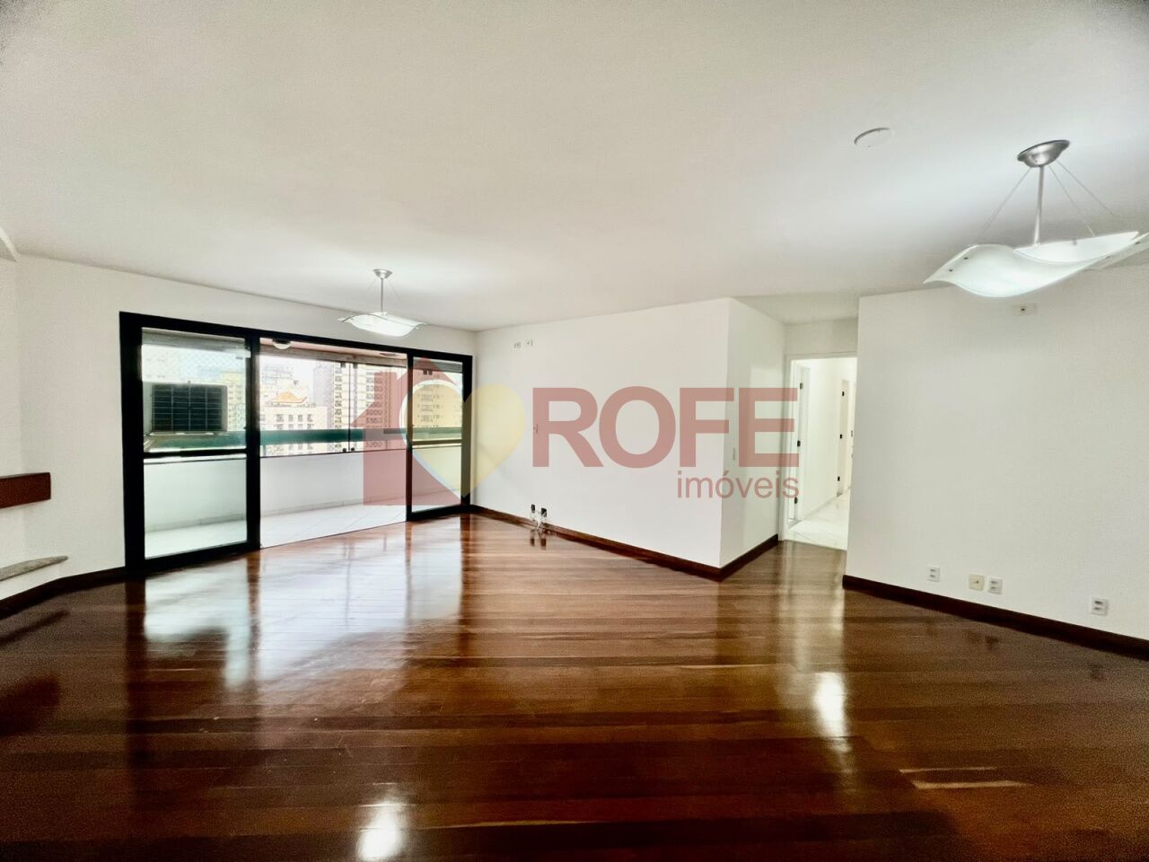 Foto 6 - RF49957