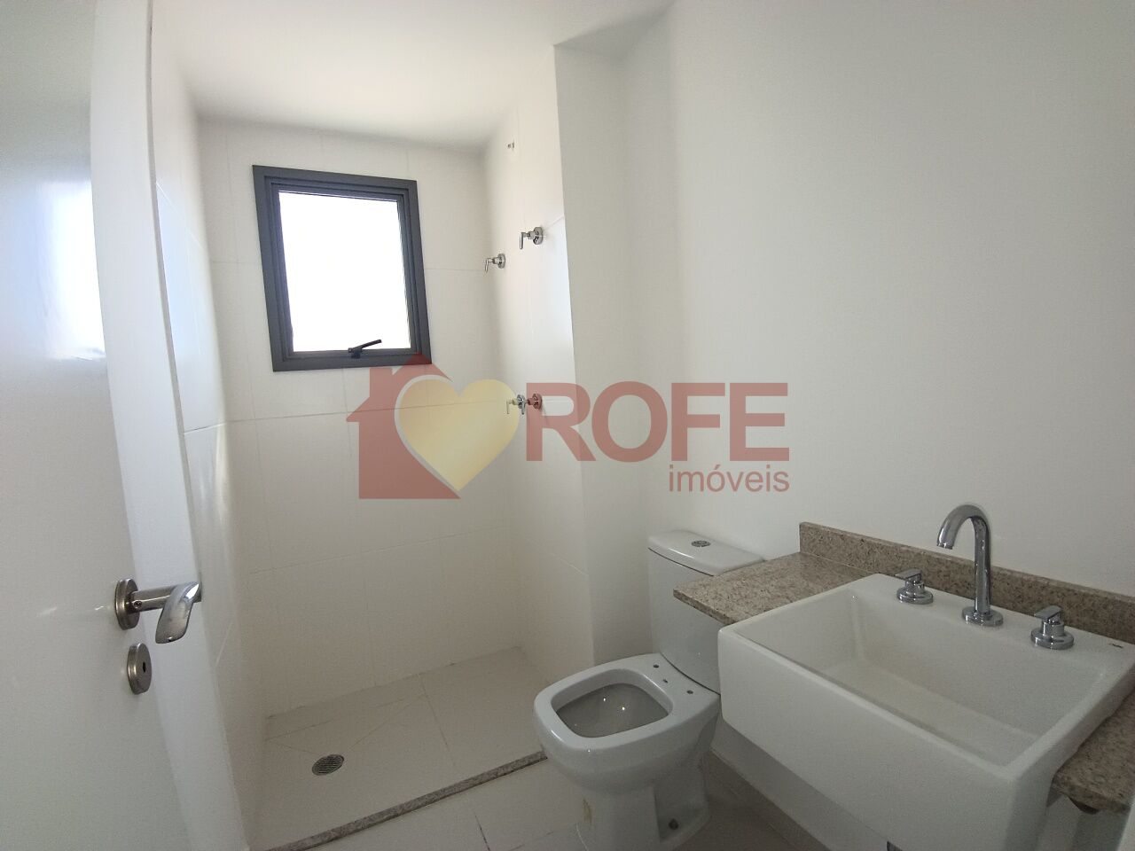 Foto 8 - RF49986